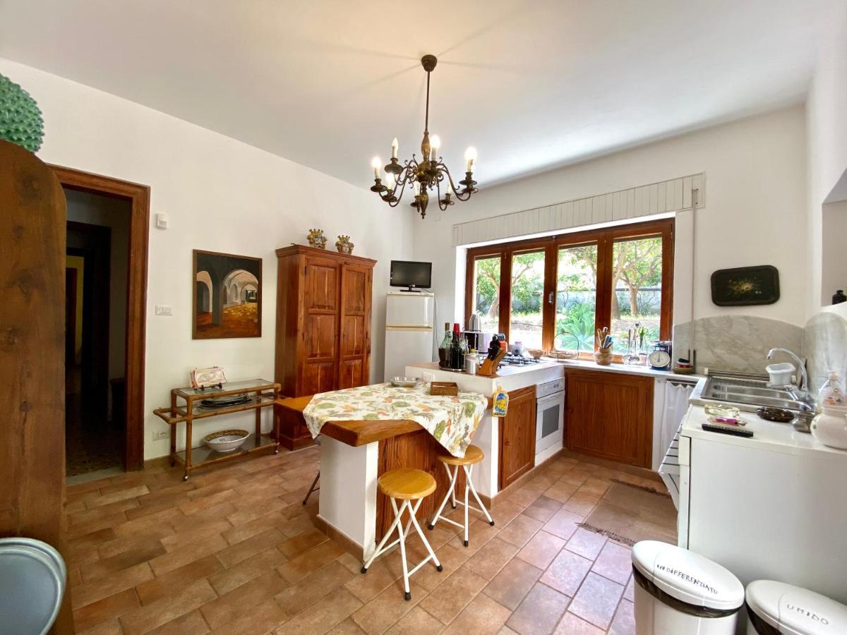 Villa Tana Pacenzia Чефалу Экстерьер фото