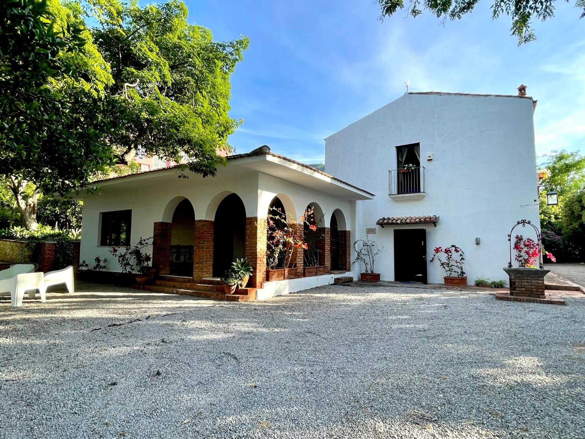 Villa Tana Pacenzia Чефалу Экстерьер фото