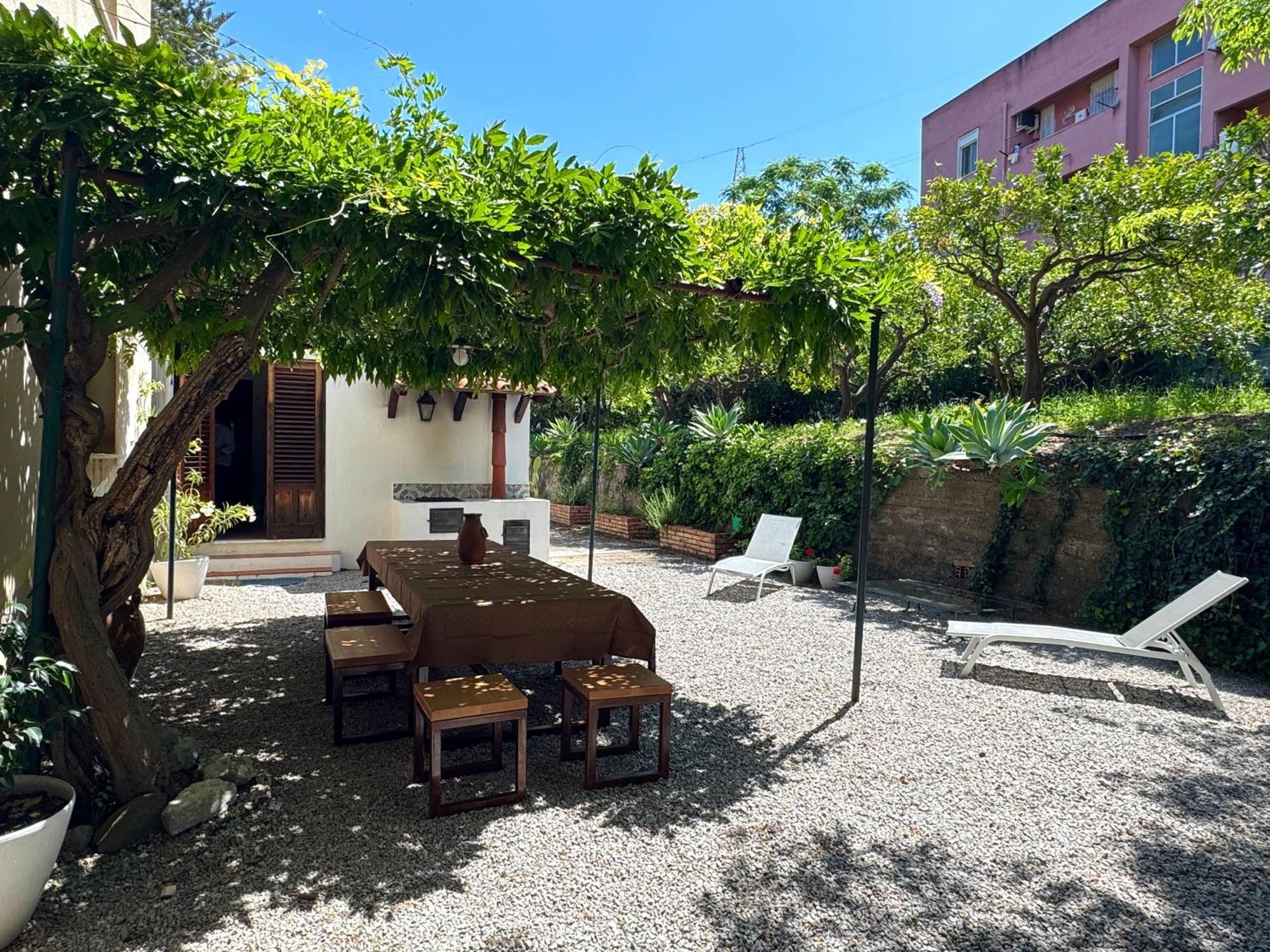 Villa Tana Pacenzia Чефалу Экстерьер фото
